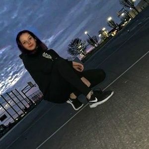 Meet your Posher, Alyssa